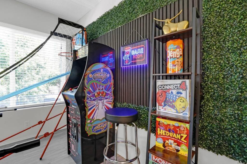 6Th Haven, Arcade, King Bed, Games, 1 Mile To Beaches 롱비치 외부 사진